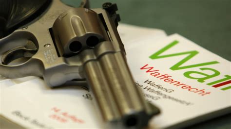 The Messed Up Truth About Russian Roulette .